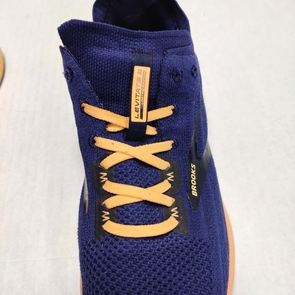 Women's Brooks Levitate 3  Majolical/Cantaloupe Running Sneakers Women Shoes 10M - Picture 4 of 10